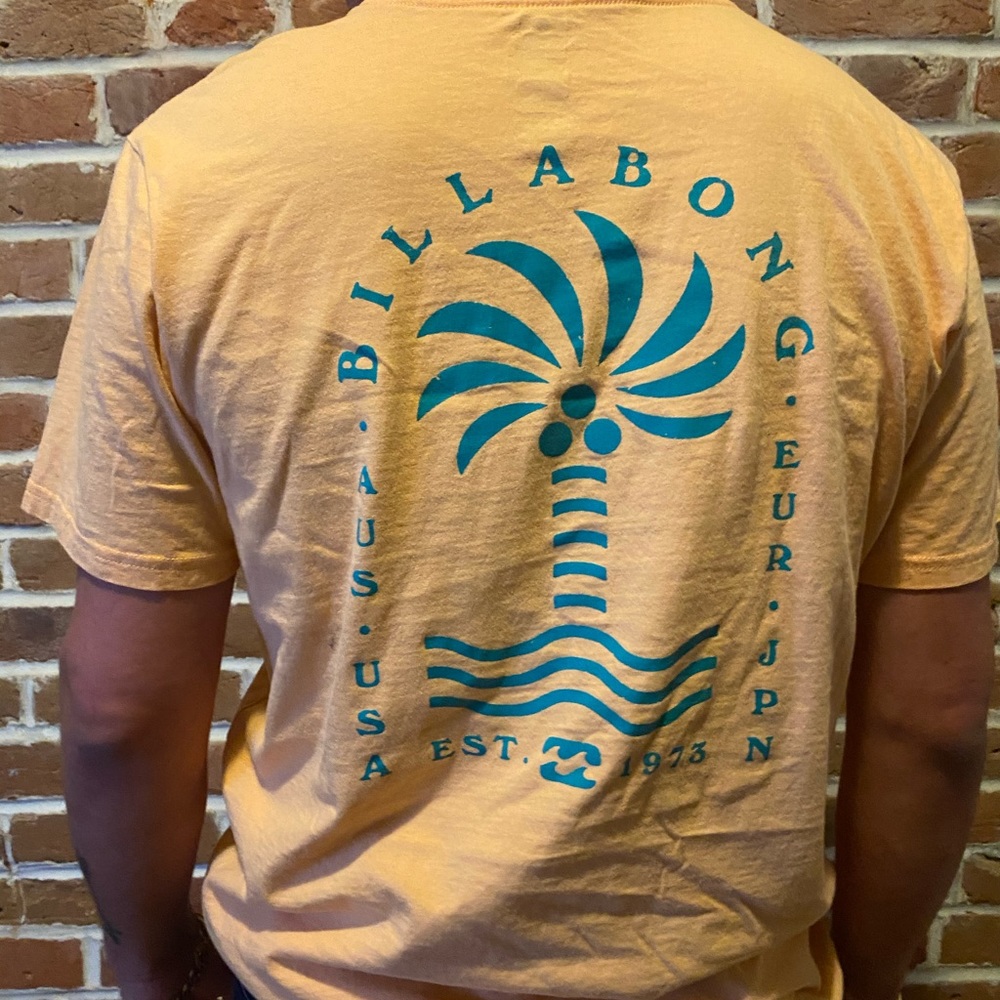 Billabong t shirt